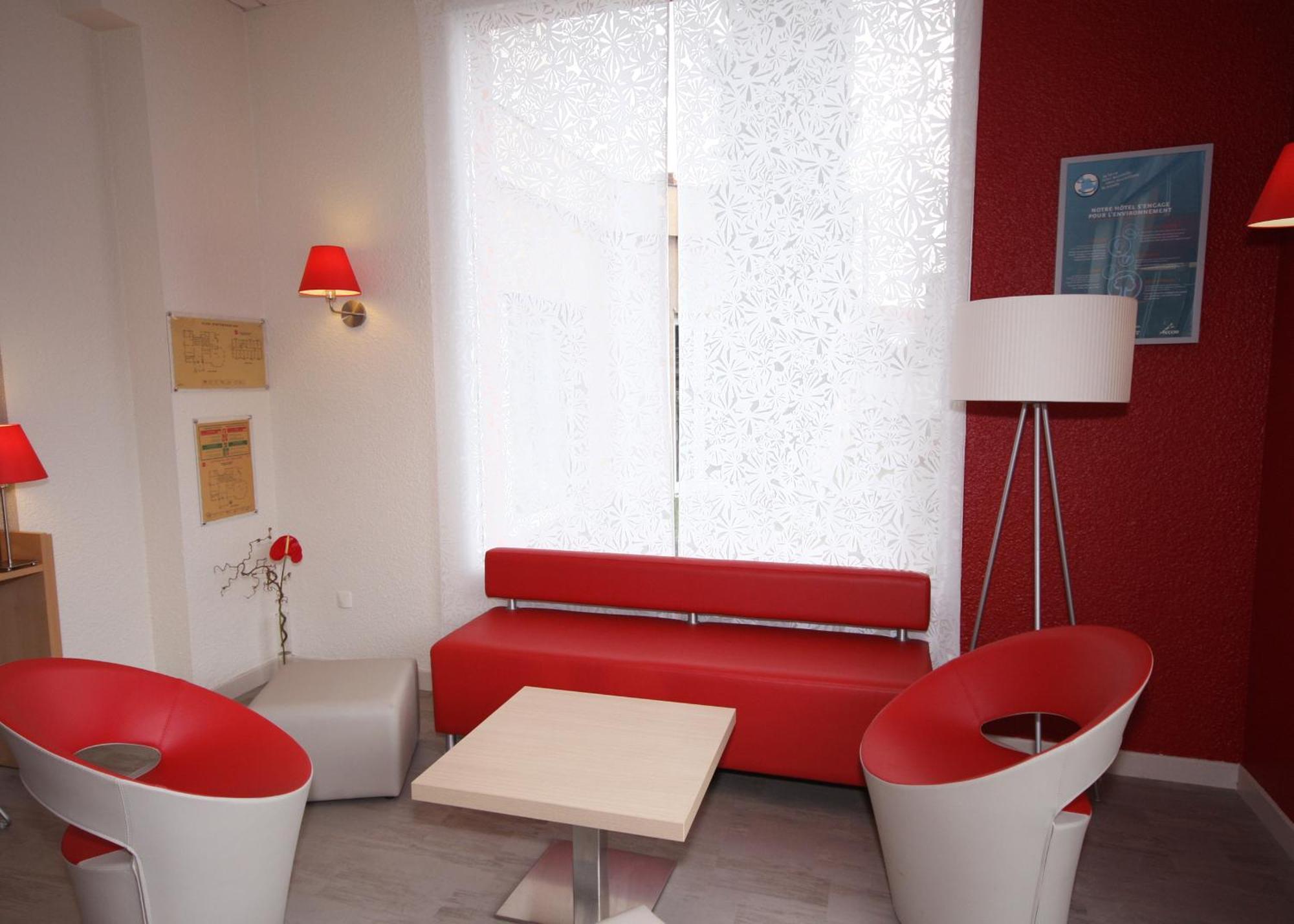 Ibis Clermont Ferrand Sud Herbet Exterior photo