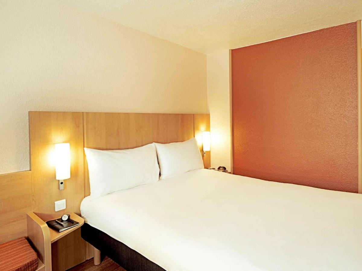 Ibis Clermont Ferrand Sud Herbet Exterior photo